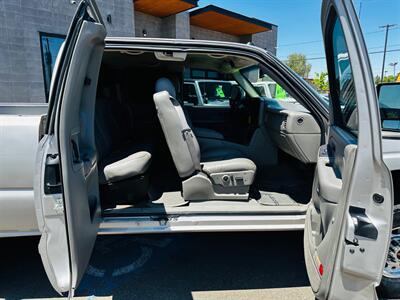 2004 GMC Sierra 2500 SLT 4dr Extended Cab   - Photo 9 - Reno, NV 89502