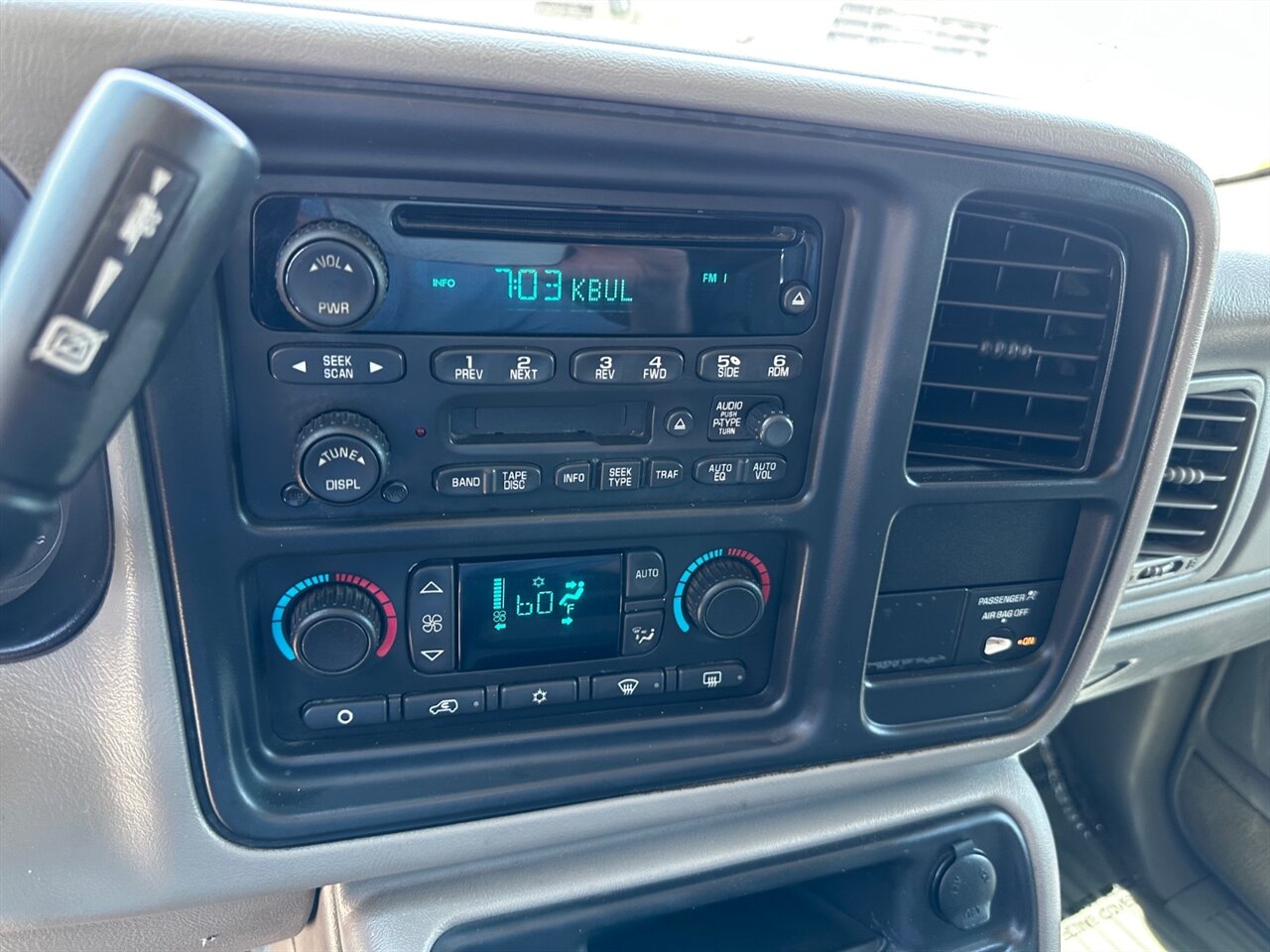 2004 GMC Sierra 2500 SLT 4dr Extended Cab - Photo 17 - Reno, NV 89502
