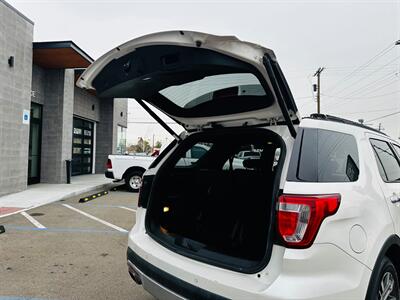 2017 Ford Explorer Platinum   - Photo 8 - Reno, NV 89502