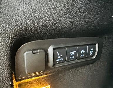 2017 Ford Explorer Platinum   - Photo 28 - Reno, NV 89502