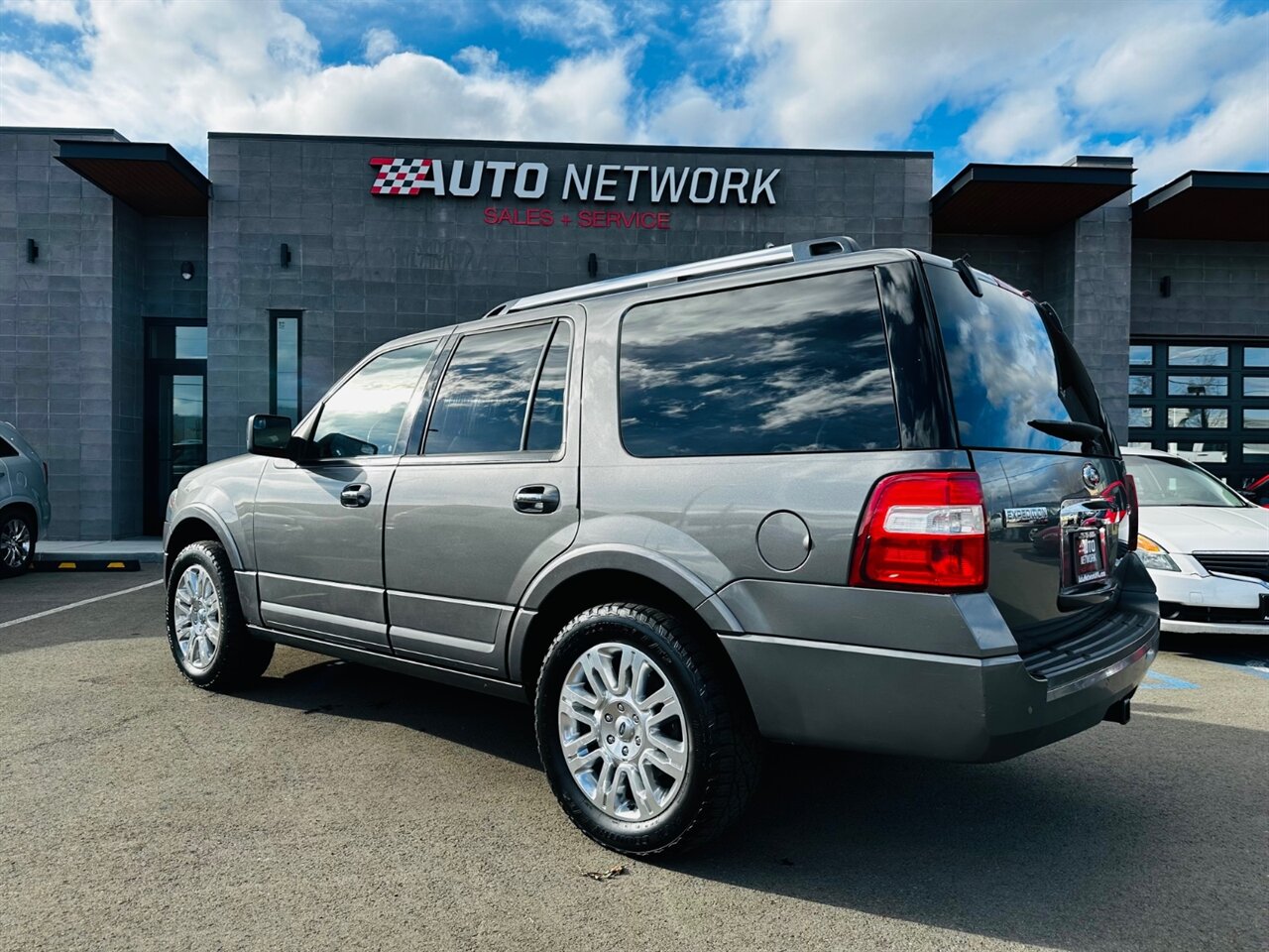 2012 Ford Expedition Limited photo 7