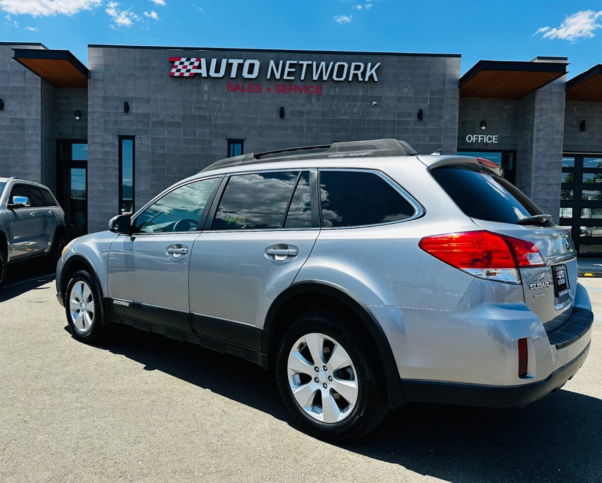 2011 Subaru Outback 2.5i Limited - Photo 7 - Reno, NV 89502