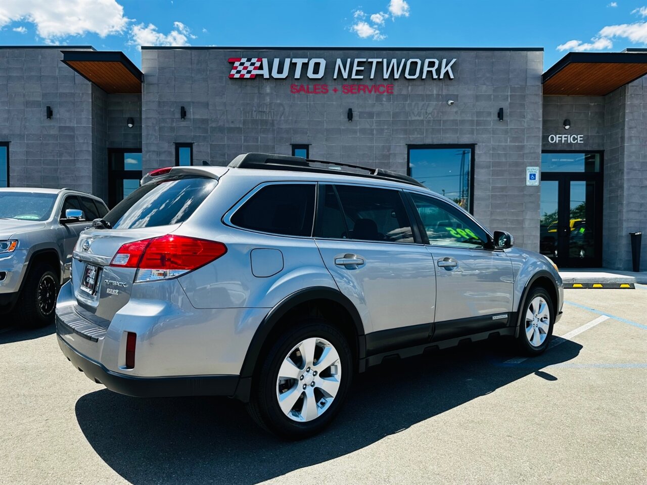 2011 Subaru Outback 2.5i Limited - Photo 3 - Reno, NV 89502