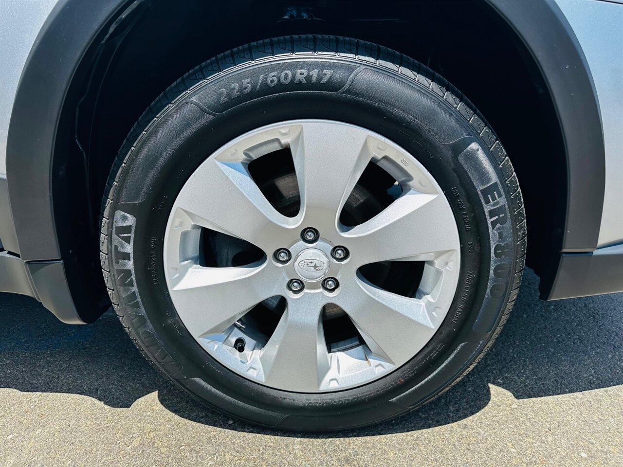 2011 Subaru Outback 2.5i Limited - Photo 10 - Reno, NV 89502
