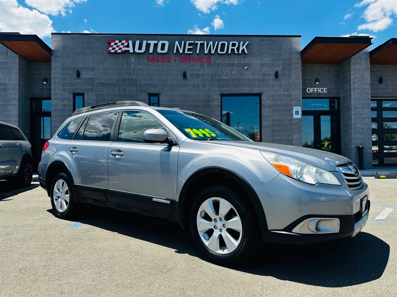 2011 Subaru Outback 2.5i Limited - Photo 1 - Reno, NV 89502