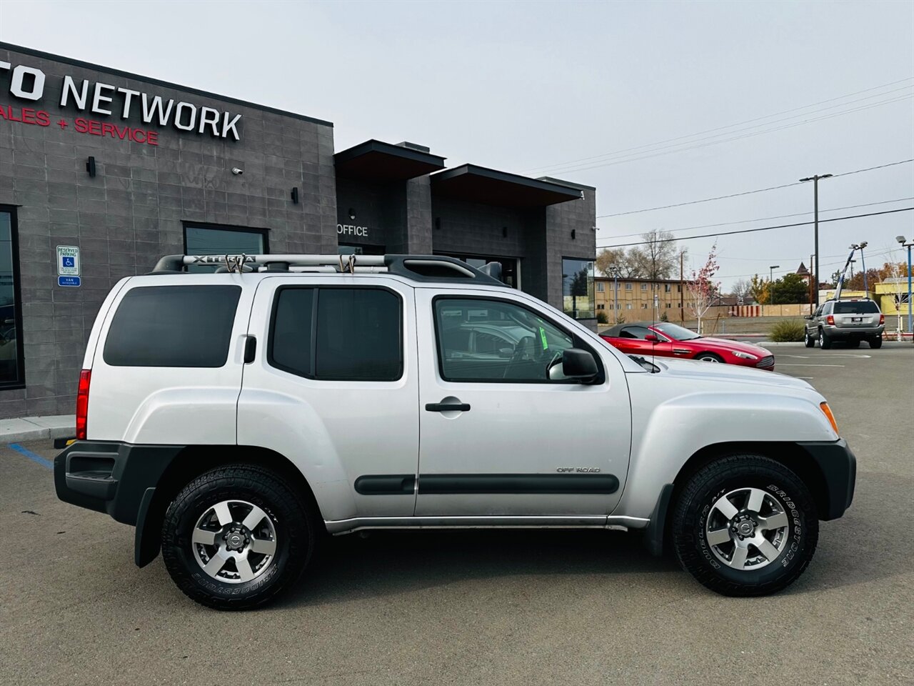 2009 Nissan Xterra Off Road photo 2