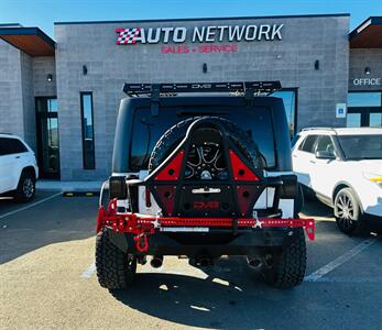2017 Jeep Wrangler Unlimited Rubicon   - Photo 8 - Reno, NV 89502