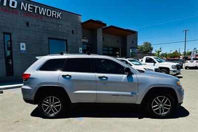 2018 Jeep Grand Cherokee Limited   - Photo 2 - Reno, NV 89502
