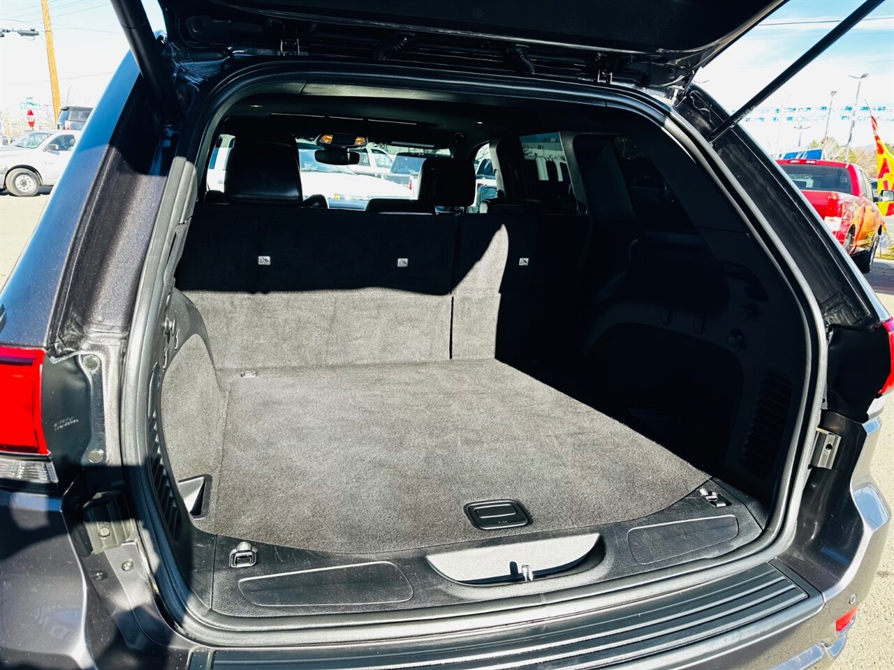 2019 Jeep Grand Cherokee Altitude - Photo 11 - Reno, NV 89502