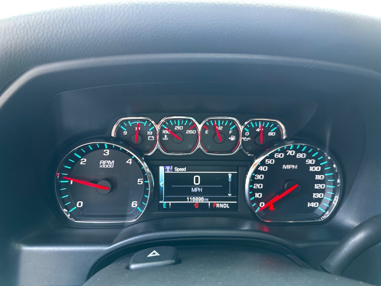 2018 Chevrolet Silverado 1500 LT - Photo 18 - Reno, NV 89502