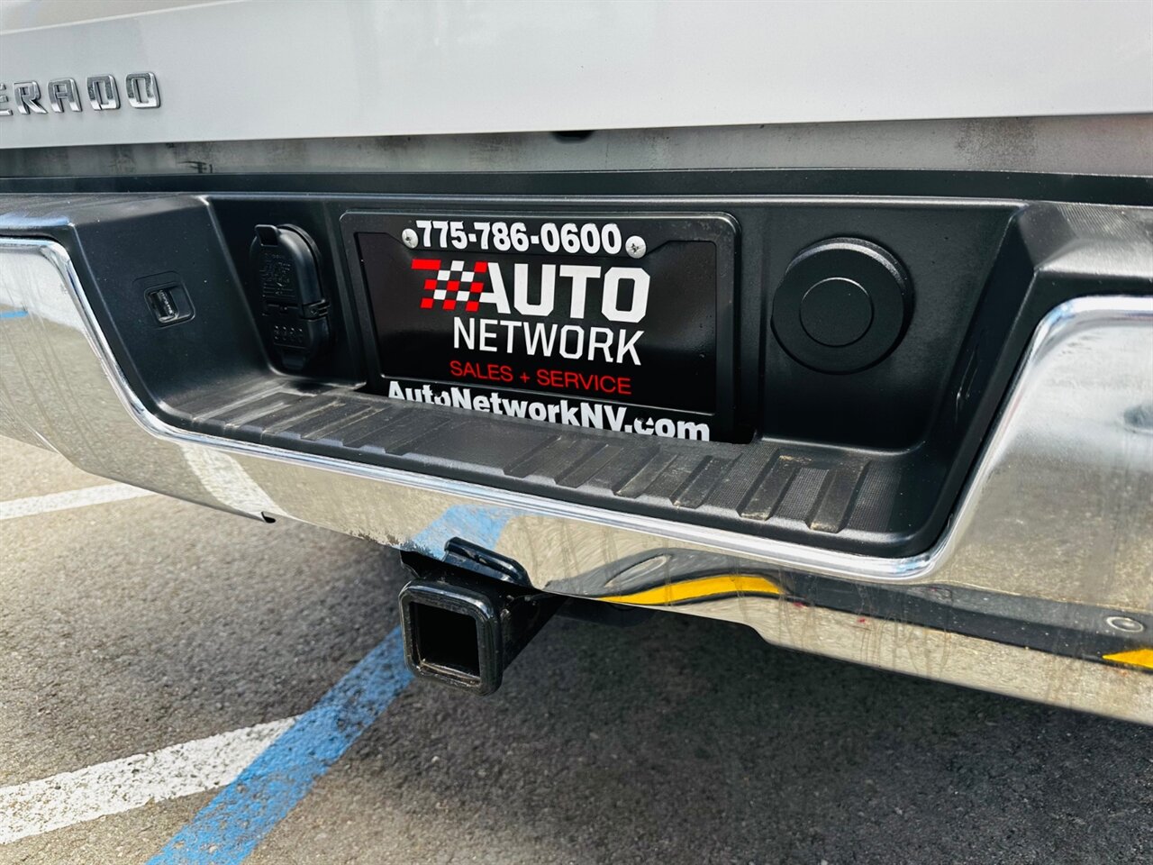 2018 Chevrolet Silverado 1500 LT - Photo 12 - Reno, NV 89502