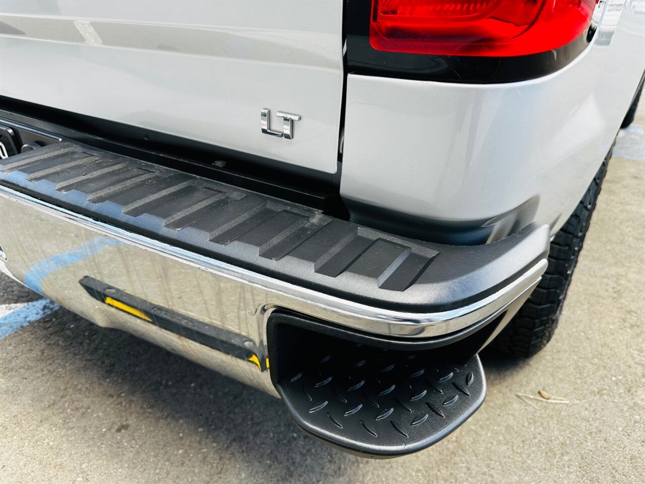 2018 Chevrolet Silverado 1500 LT - Photo 9 - Reno, NV 89502