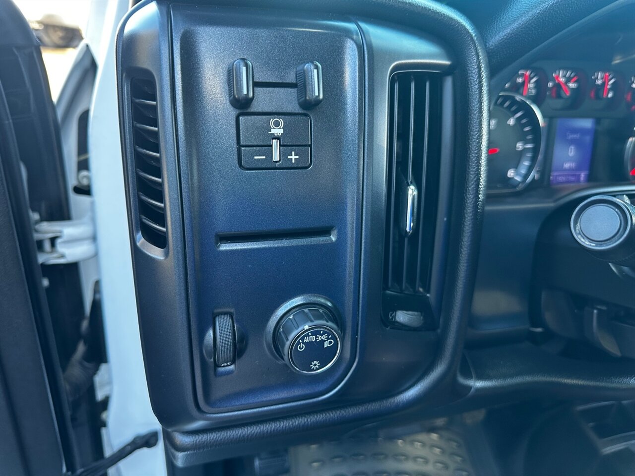 2018 Chevrolet Silverado 2500 Work Truck - Photo 22 - Reno, NV 89502
