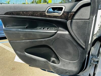 2012 Jeep Grand Cherokee Laredo   - Photo 24 - Reno, NV 89502