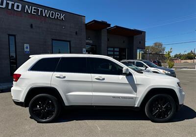 2012 Jeep Grand Cherokee Laredo   - Photo 2 - Reno, NV 89502