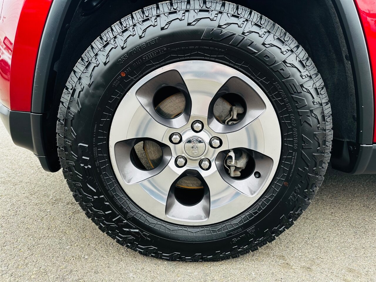 2015 Jeep Grand Cherokee Limited - Photo 13 - Reno, NV 89502