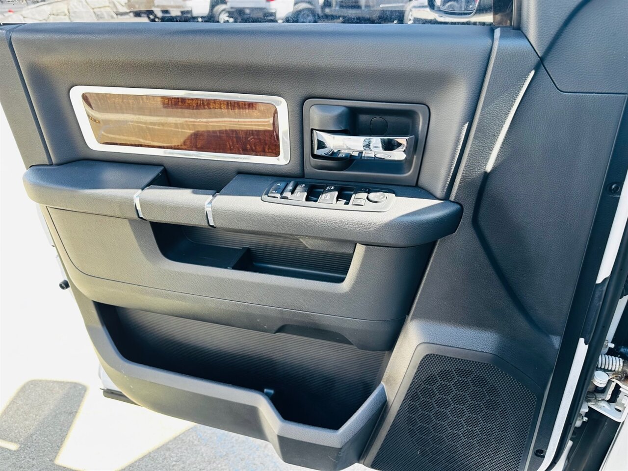 2012 RAM 1500 Laramie - Photo 24 - Reno, NV 89502