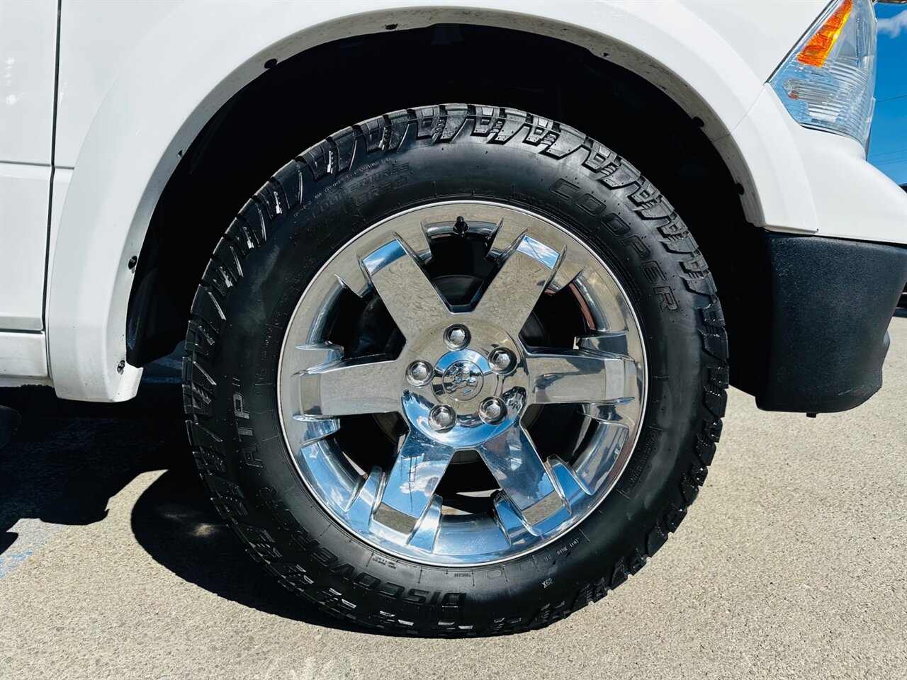 2012 RAM 1500 Laramie - Photo 11 - Reno, NV 89502