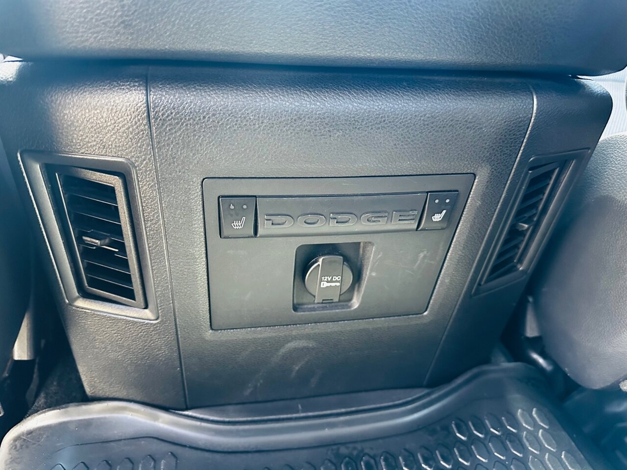 2012 RAM 1500 Laramie - Photo 28 - Reno, NV 89502