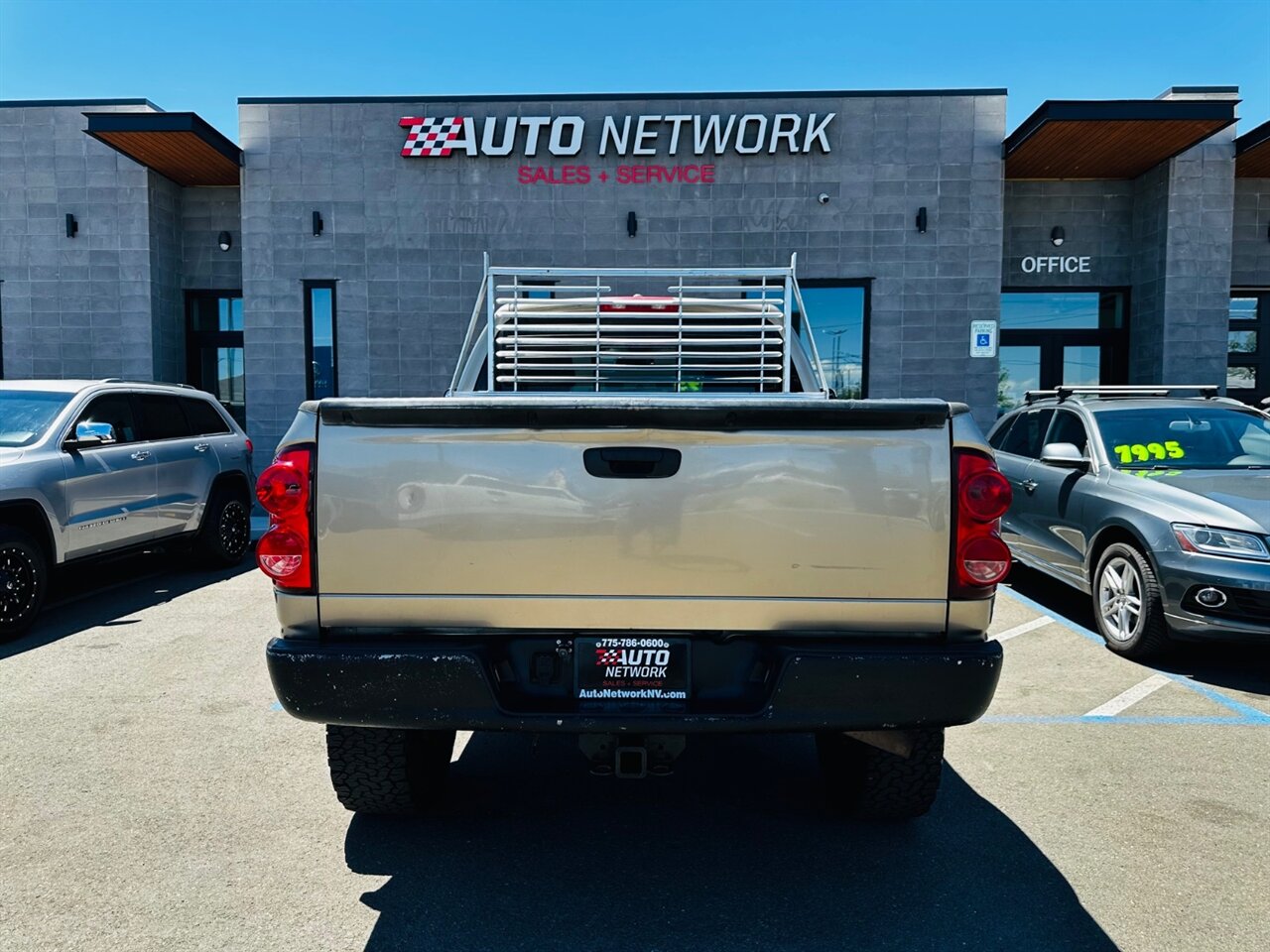 2008 Dodge Ram 1500 SLT 4dr Quad Cab - Photo 8 - Reno, NV 89502