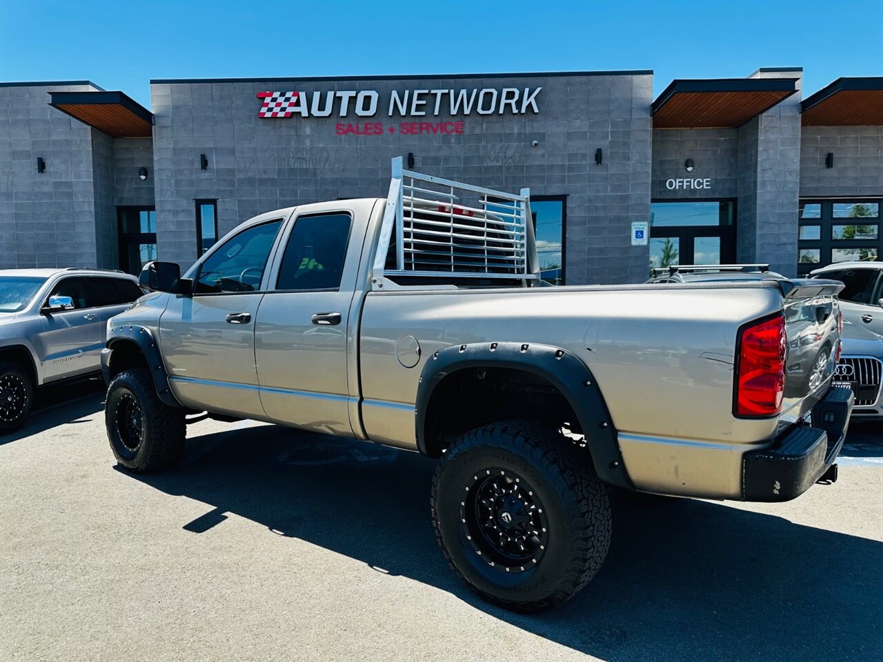 2008 Dodge Ram 1500 SLT 4dr Quad Cab - Photo 7 - Reno, NV 89502