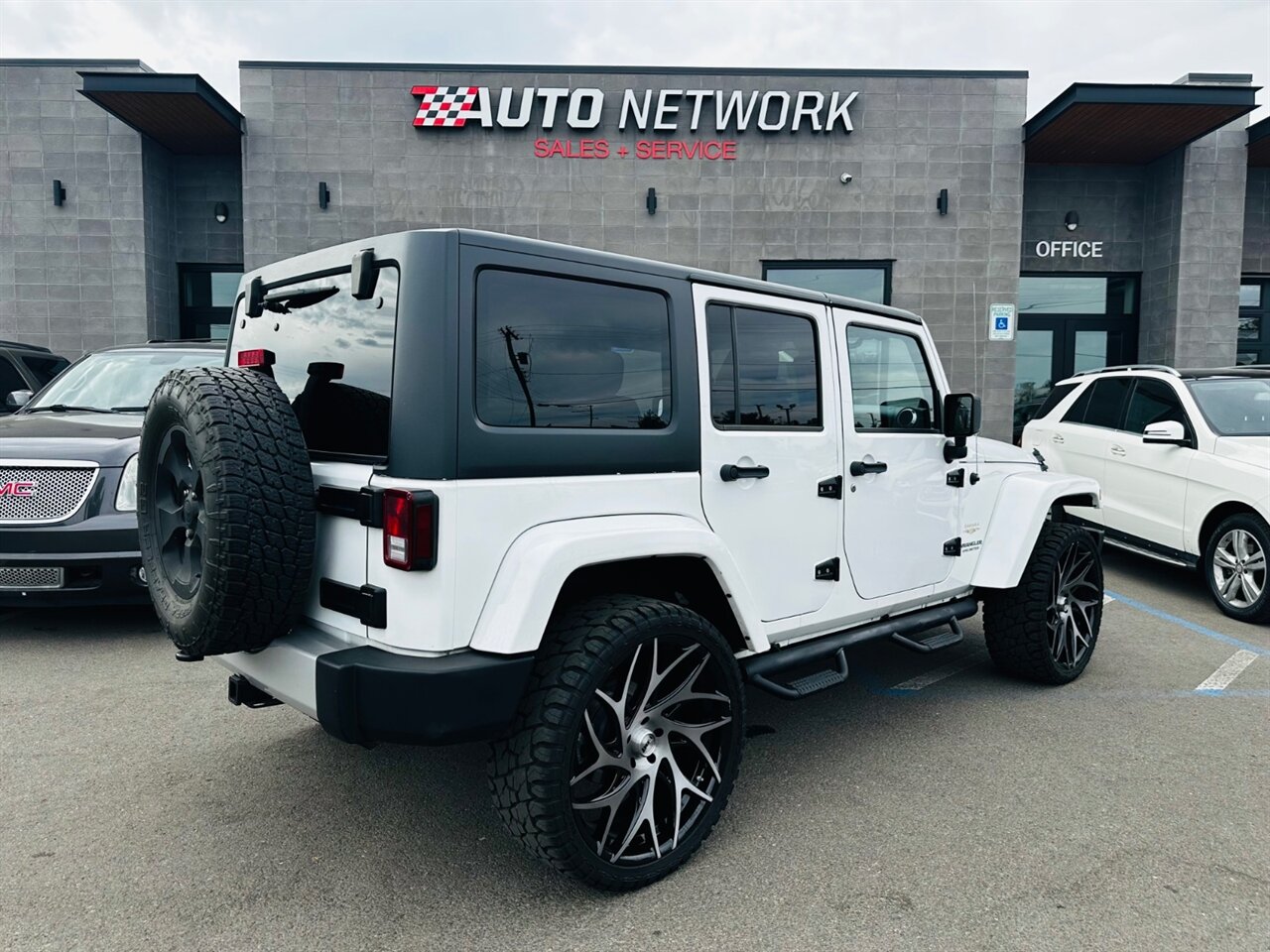 2013 Jeep Wrangler Unlimited Sahara - Photo 3 - Reno, NV 89502