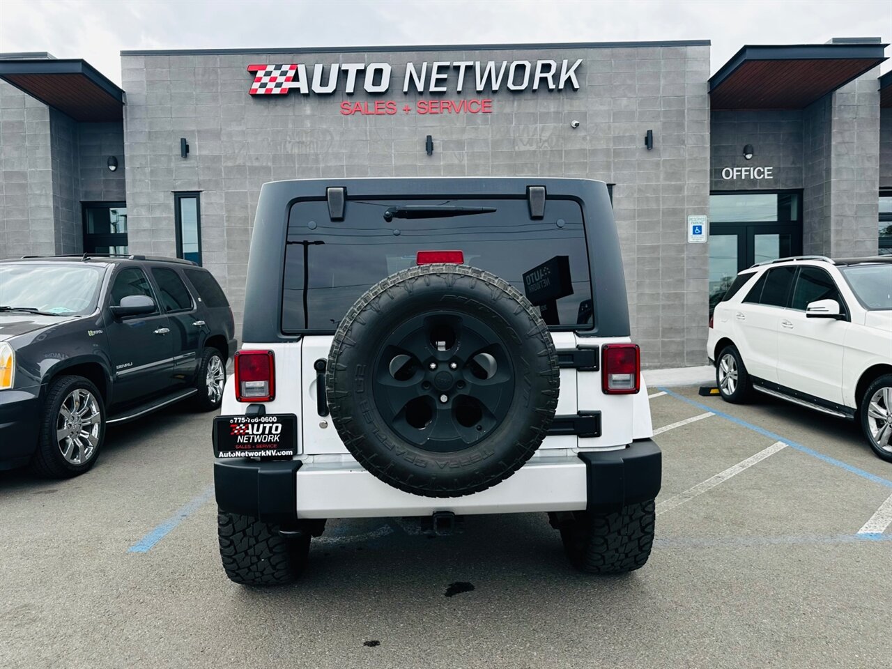 2013 Jeep Wrangler Unlimited Sahara - Photo 8 - Reno, NV 89502
