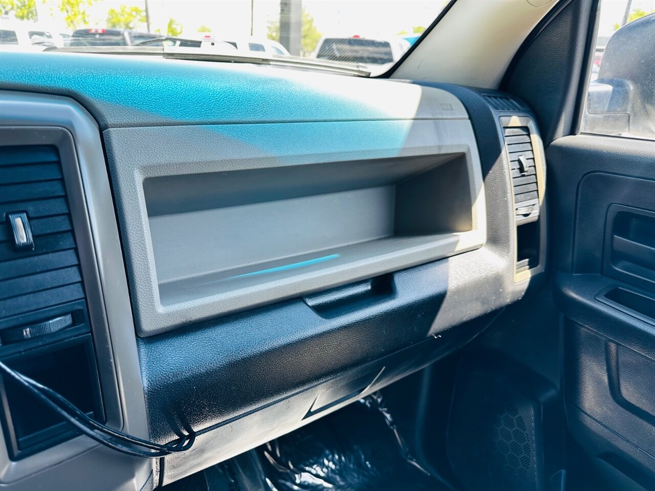 2012 RAM 1500 ST - Photo 24 - Reno, NV 89502