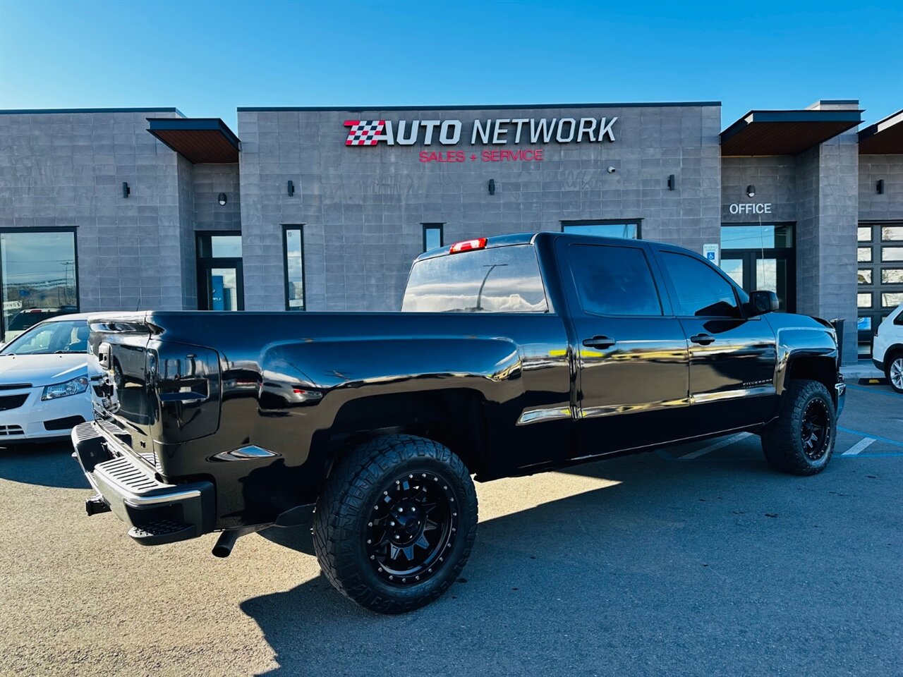 2014 Chevrolet Silverado 1500 LT photo 3