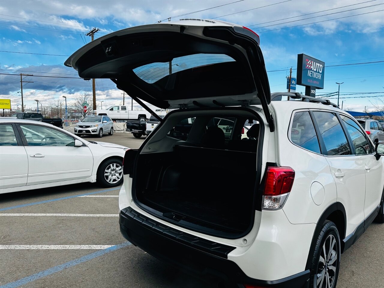 2019 Subaru Forester Limited photo 9