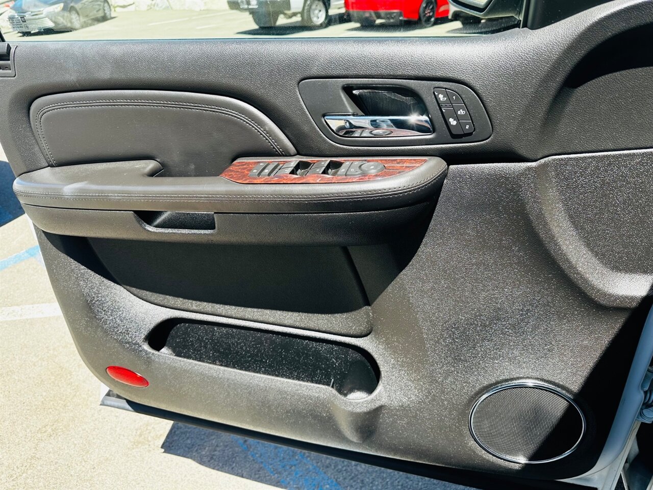 2007 GMC Yukon Denali - Photo 27 - Reno, NV 89502