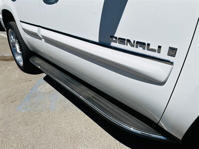 2007 GMC Yukon Denali - Photo 10 - Reno, NV 89502