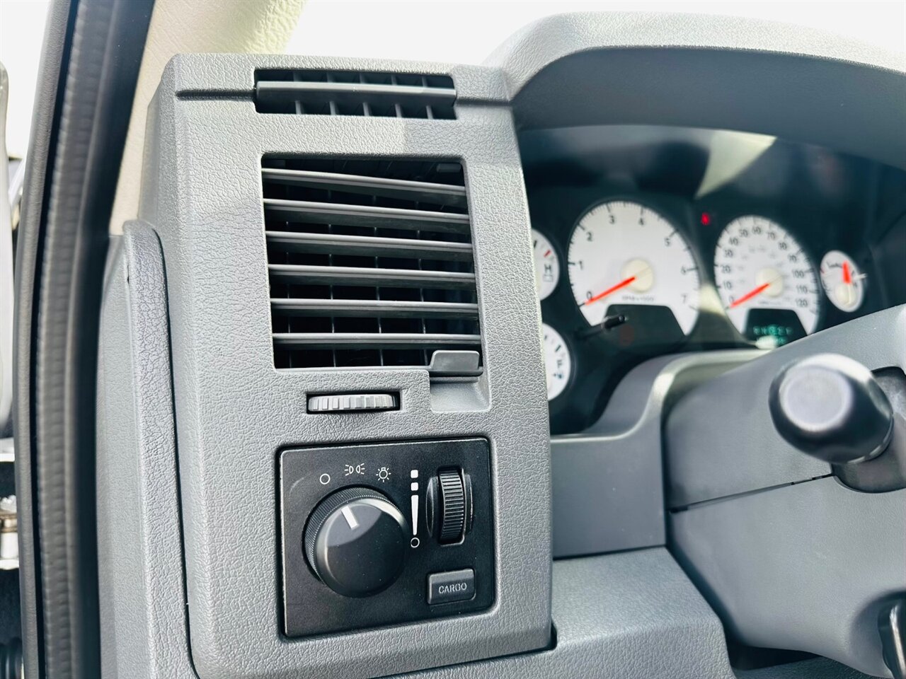 2006 Dodge Ram 1500 SLT SLT 4dr Quad Cab - Photo 21 - Reno, NV 89502