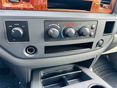 2006 Dodge Ram 1500 SLT SLT 4dr Quad Cab - Photo 17 - Reno, NV 89502
