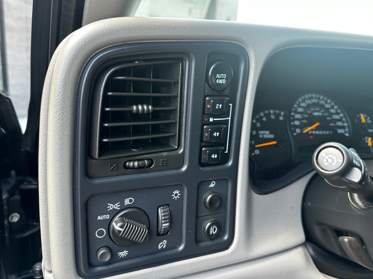 2006 GMC Sierra 1500 SLT 4dr Crew Cab - Photo 20 - Reno, NV 89502