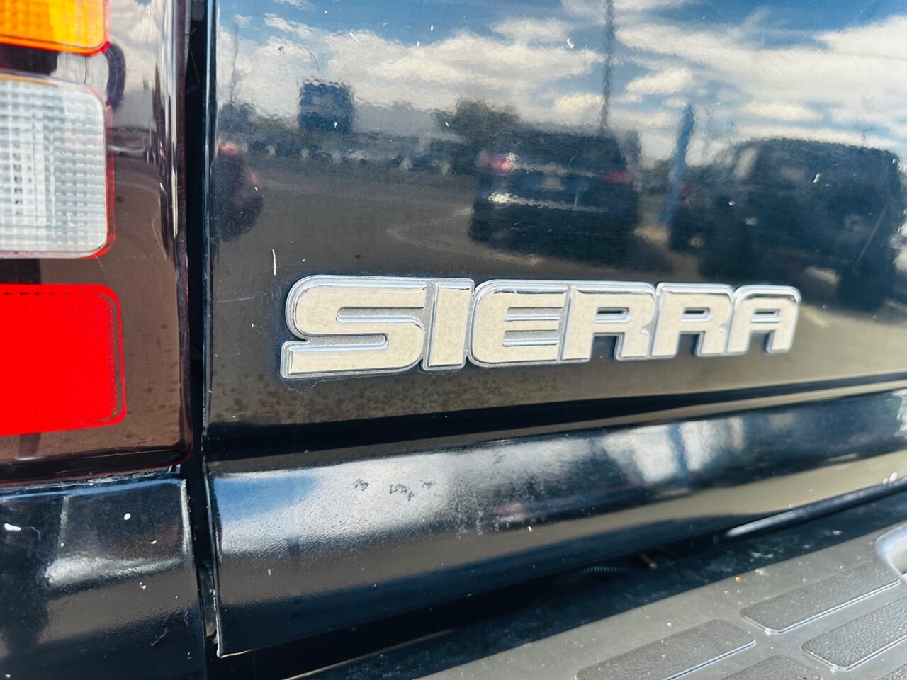 2006 GMC Sierra 1500 SLT 4dr Crew Cab - Photo 11 - Reno, NV 89502