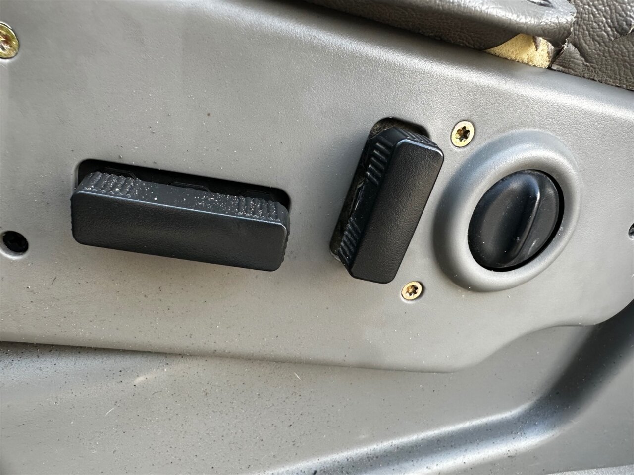2006 GMC Sierra 1500 SLT 4dr Crew Cab - Photo 27 - Reno, NV 89502