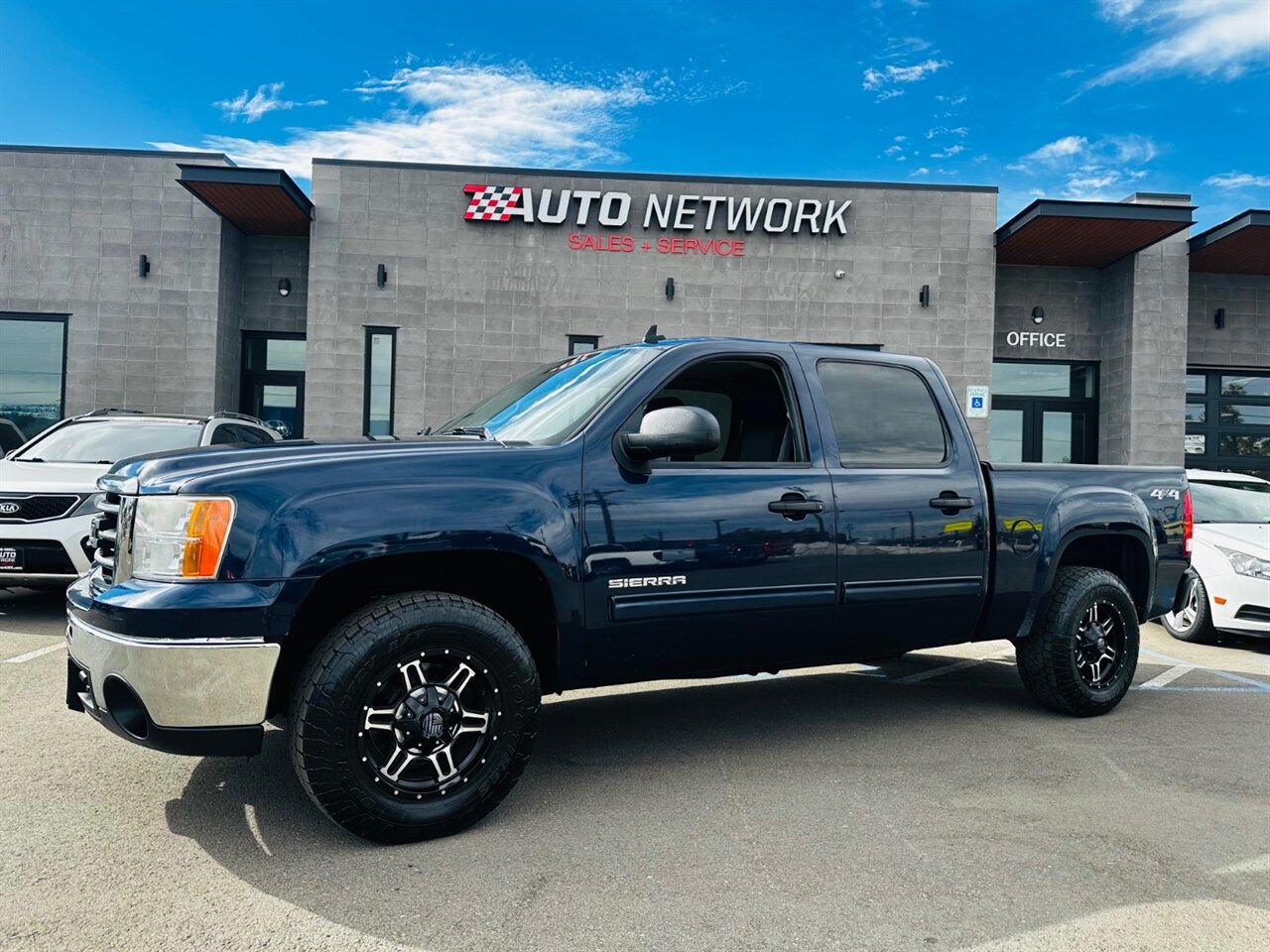 2011 GMC Sierra 1500 SLE photo 5