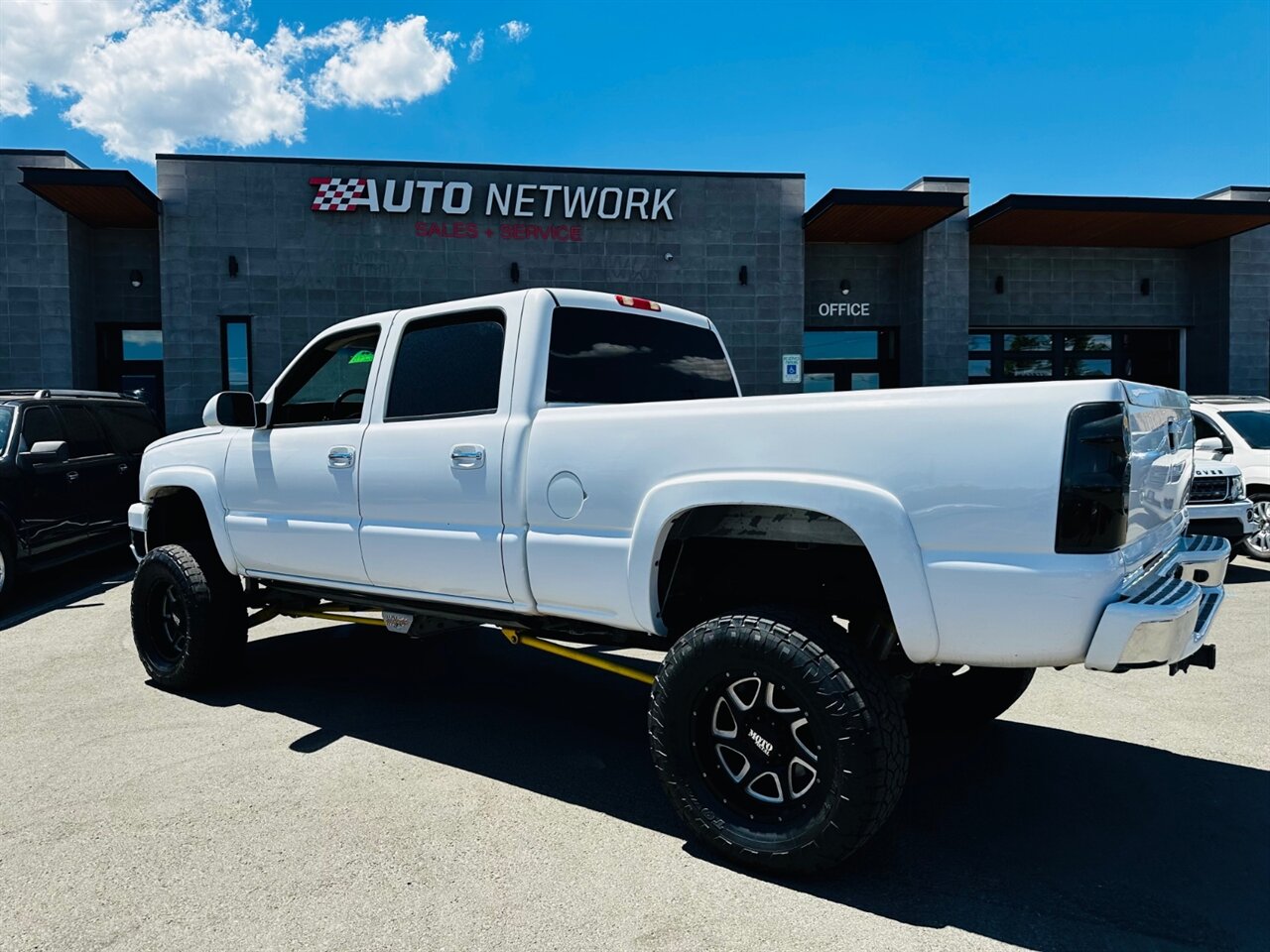 2005 Chevrolet Silverado 2500 LT 4dr Crew Cab - Photo 7 - Reno, NV 89502