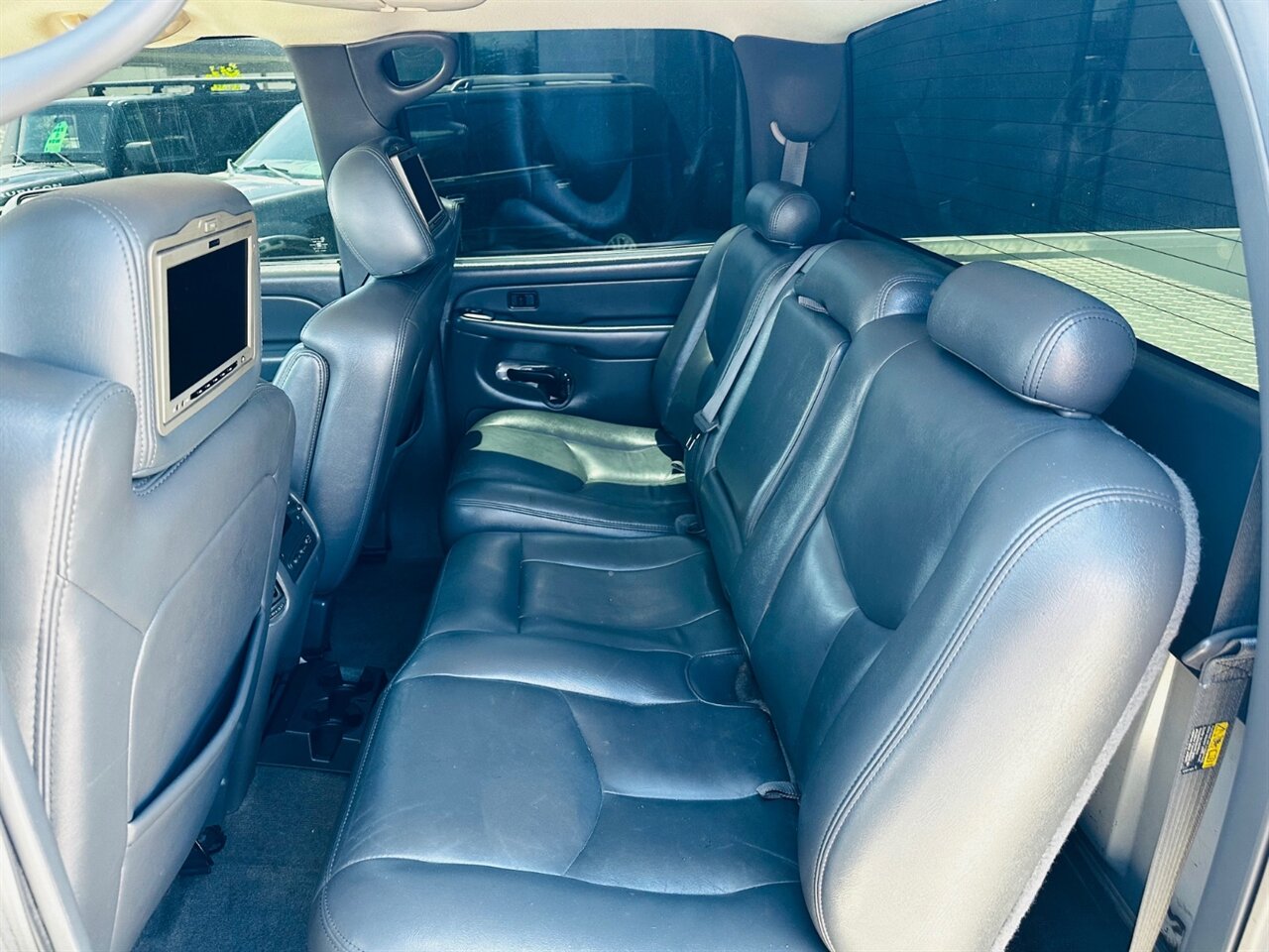2005 Chevrolet Silverado 2500 LT 4dr Crew Cab - Photo 17 - Reno, NV 89502