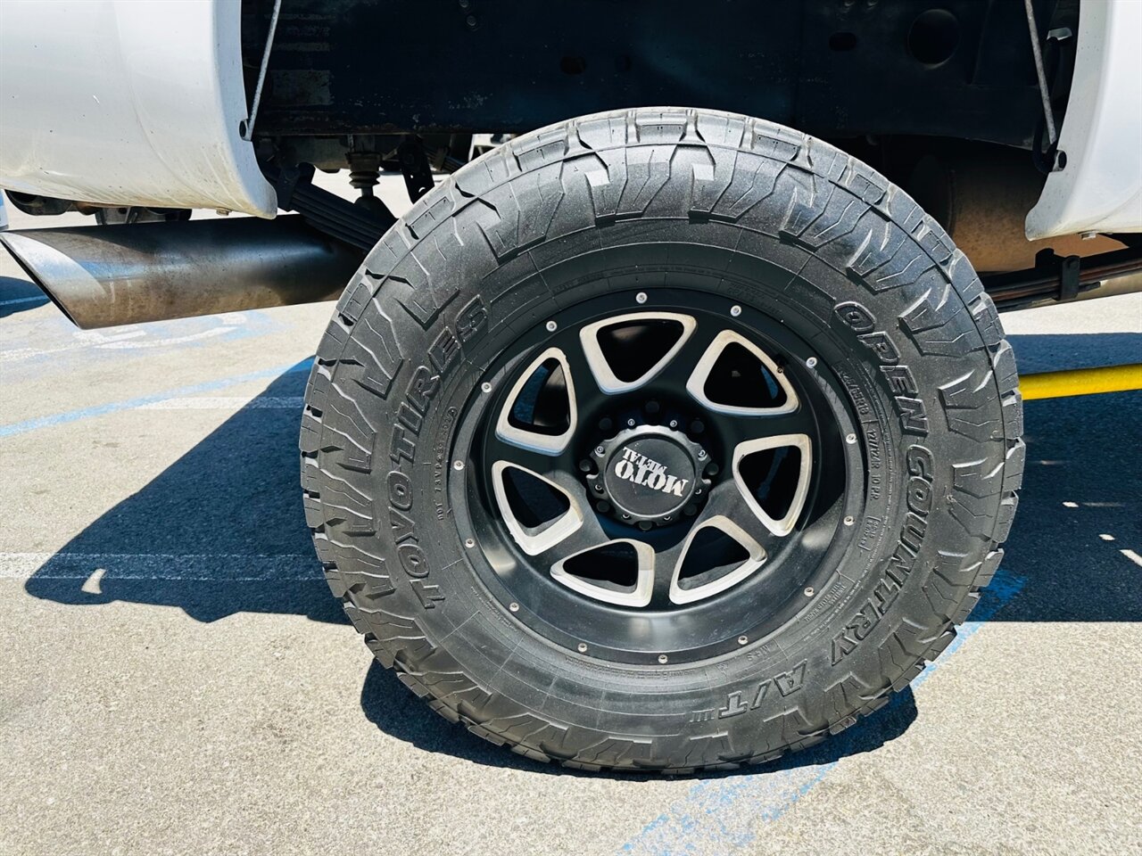 2005 Chevrolet Silverado 2500 LT 4dr Crew Cab - Photo 10 - Reno, NV 89502