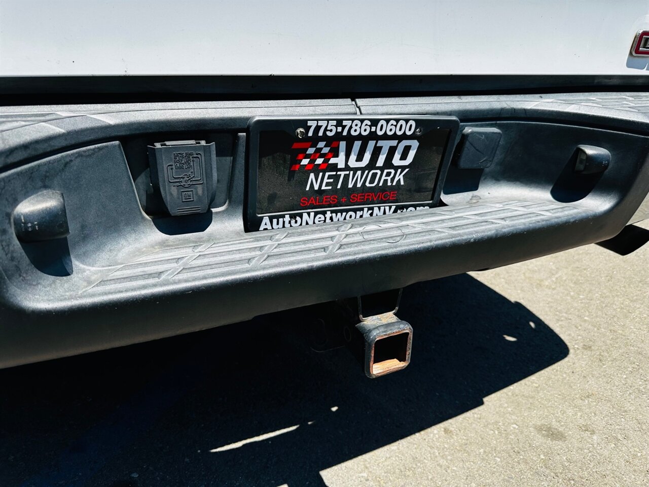 2009 GMC Sierra 1500 Hybrid - Photo 11 - Reno, NV 89502