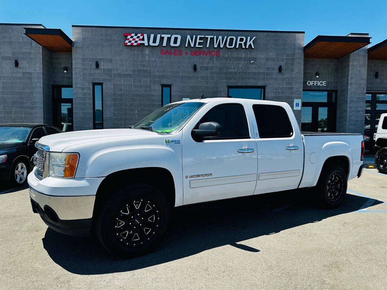 2009 GMC Sierra 1500 Hybrid - Photo 5 - Reno, NV 89502