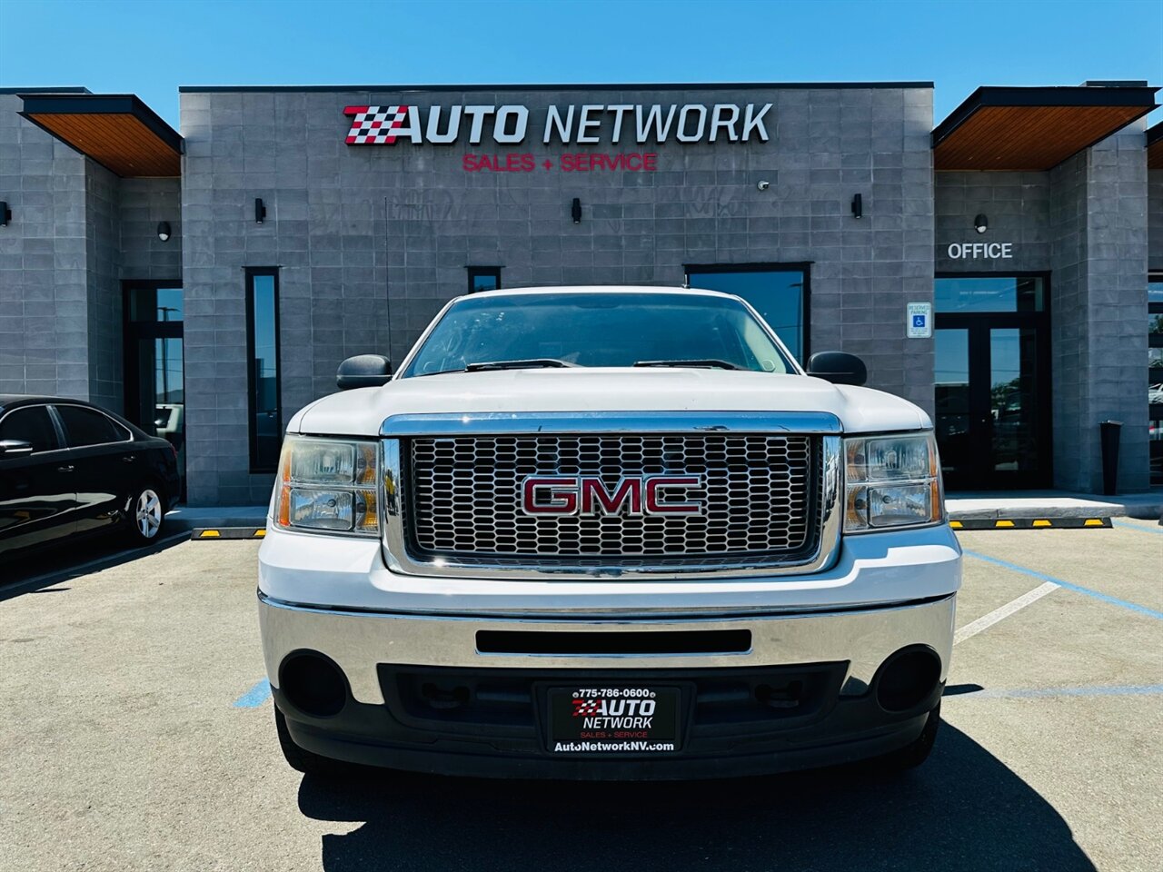 2009 GMC Sierra 1500 Hybrid - Photo 4 - Reno, NV 89502