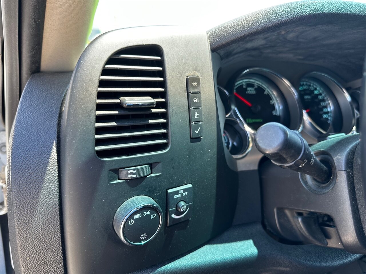 2009 GMC Sierra 1500 Hybrid - Photo 19 - Reno, NV 89502