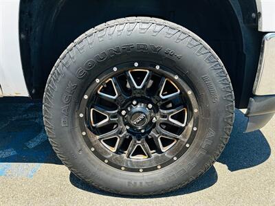 2009 GMC Sierra 1500 Hybrid   - Photo 12 - Reno, NV 89502