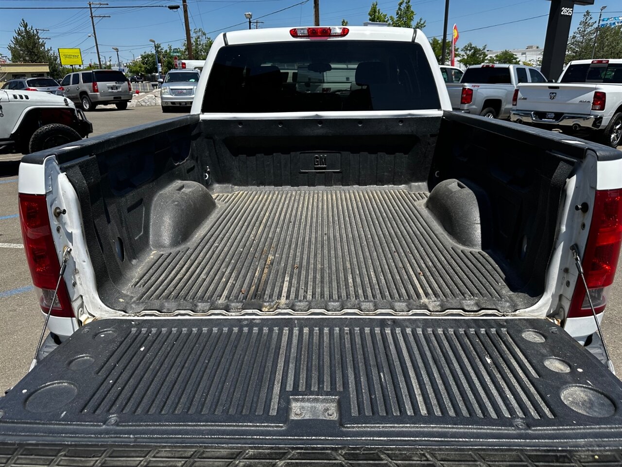 2009 GMC Sierra 1500 Hybrid - Photo 13 - Reno, NV 89502