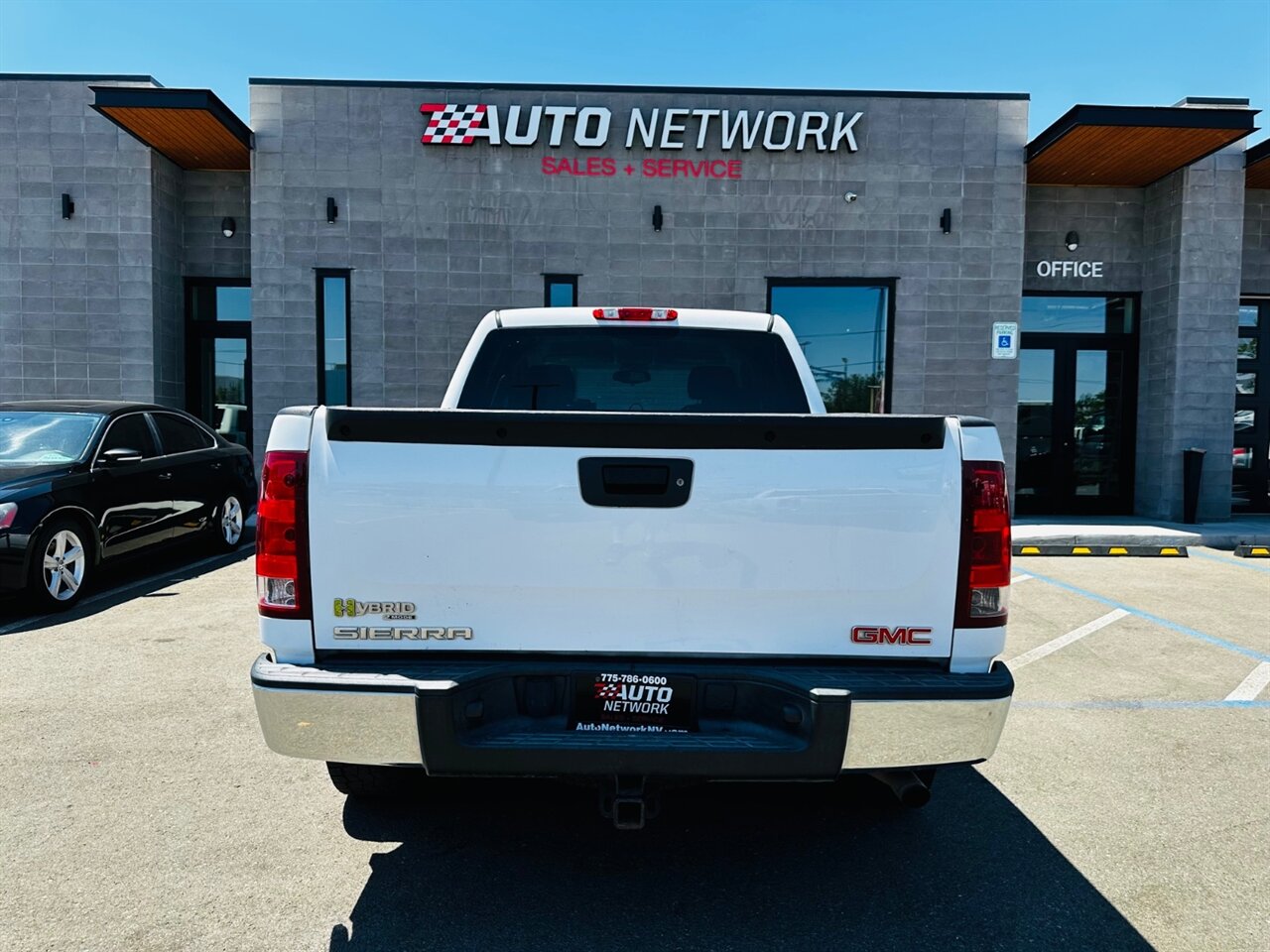 2009 GMC Sierra 1500 Hybrid - Photo 8 - Reno, NV 89502