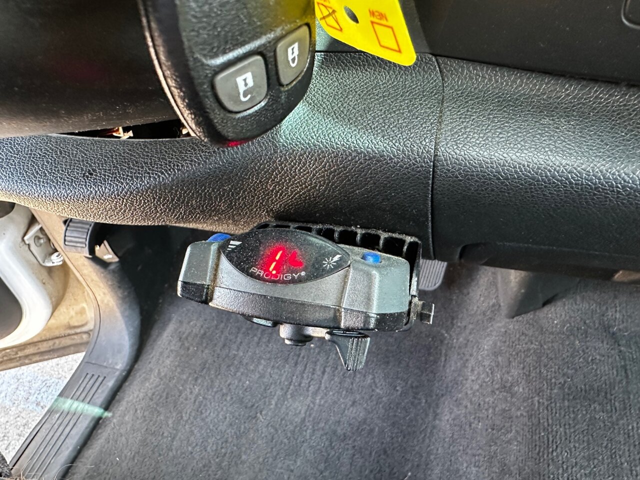 2009 GMC Sierra 1500 Hybrid - Photo 21 - Reno, NV 89502