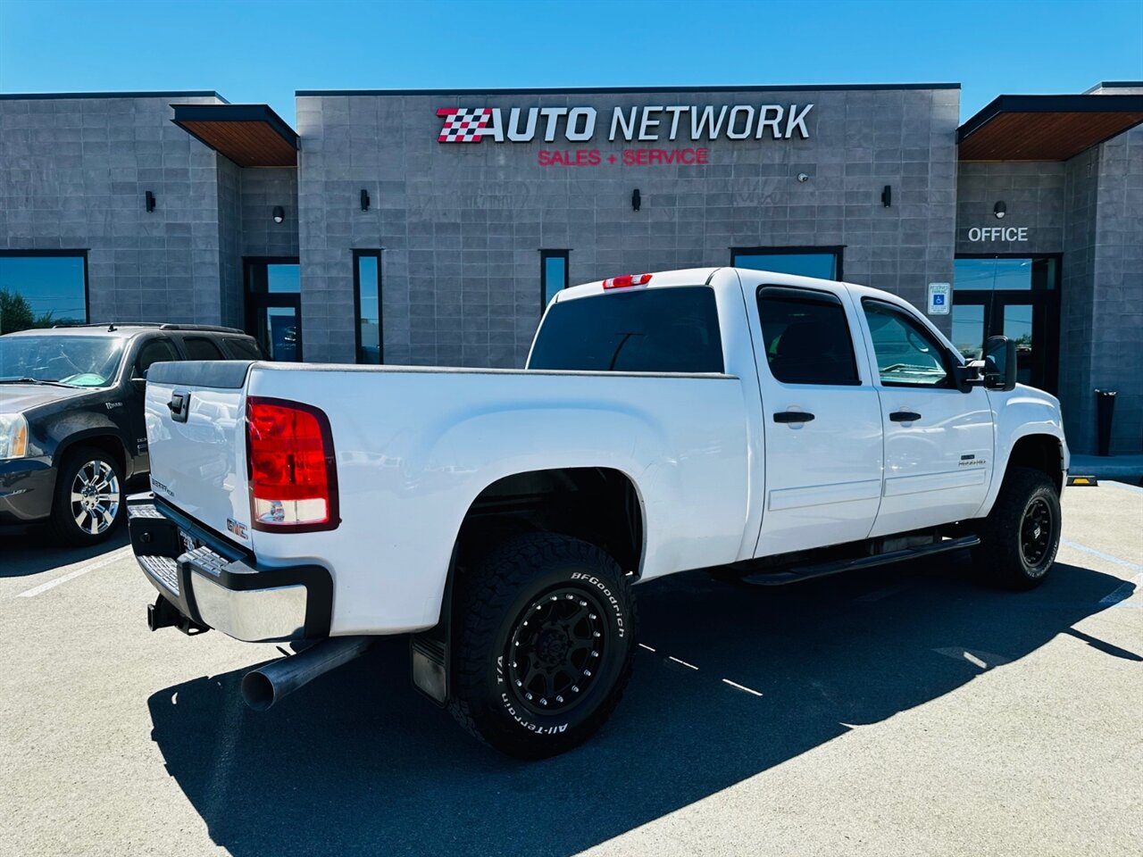 2012 GMC Sierra 2500 SLE - Photo 3 - Reno, NV 89502